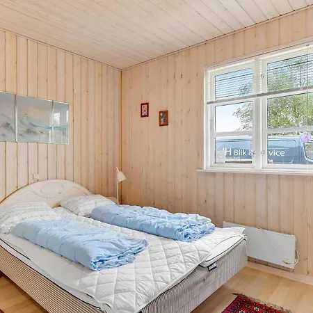 Casa de Férias Amazing In With Sauna Broager